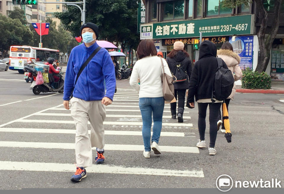 氣象專家吳德榮表示，今晚將有一波更強了冷空氣報到。   圖：閻芝霖/攝(資料照)