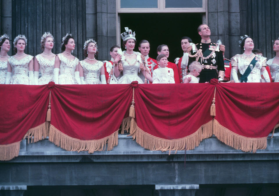 The Royal Family on the balcony of Buckingham Palace after the Coronation of Queen Elizabeth II.<span class="copyright">Hulton-Deutsch Collection/Corbis/Getty Images</span>