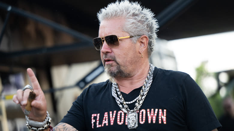 Guy Fieri pointing