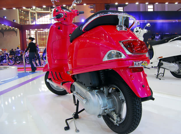 Vespa is a unique example of immortal design that has gone beyond a mere commuting product to become a part of social history and way of life.