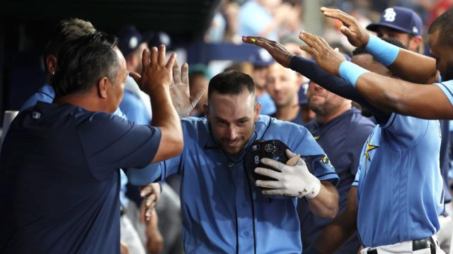 Tampa Bay Rays push season-opening winning streak to 10 games