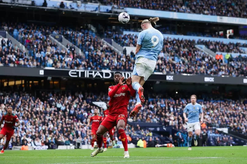 Haaland heads in Manchester City's second goal