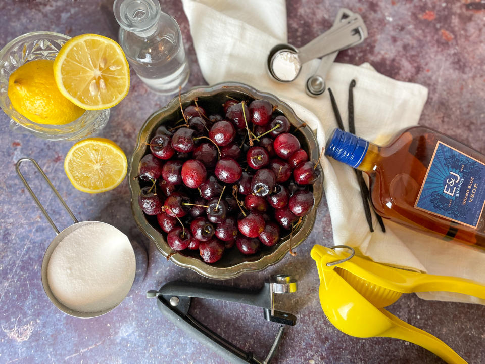 What Is Cherries Jubilee And How To Make It 4496