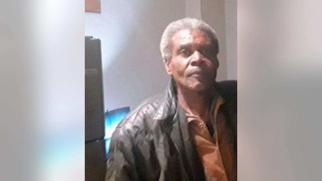 <div>Pictured is 71-year-old Ronald Roberson.</div> <strong>(Chicago police)</strong>