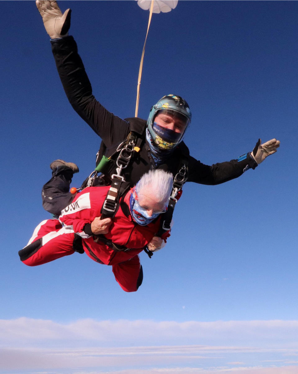 A thrill seeking great-gran has celebrated her 90th birthday - by taking to the air and SKYDIVING from 15,000 feet. Sprightly Patricia Baker said it felt "awesome" to plunge from a whopping three miles up in testing conditions. Brilliant photos and videos show the widowed gran-of-ten dressed in a red jumpsuit flying through the sky. Patricia said she "wasn't too worried" about the jump because she "keeps herself fit" by doing 50 sit ups every morning. And her main motivation was to raise some money for charity, she added.