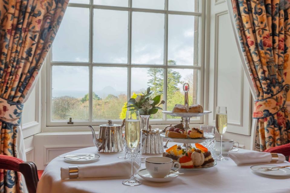 Tea for two at old-school-luxe Glenapp Castle (Glenapp Castle)