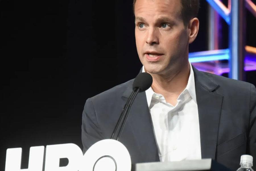 CEO de HBO ofrece disculpas por crear cuentas falsas en redes sociales para responder a críticas negativas 