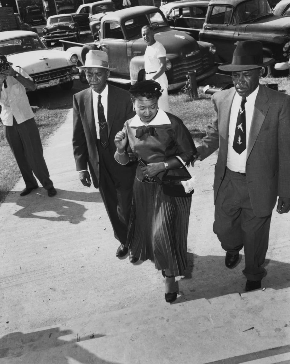 <div class="inline-image__caption"><p>Mamie Till outside the courthouse during the trial of those accused of her son's murder.</p></div> <div class="inline-image__credit">Bettmann Archive/Getty Images</div>