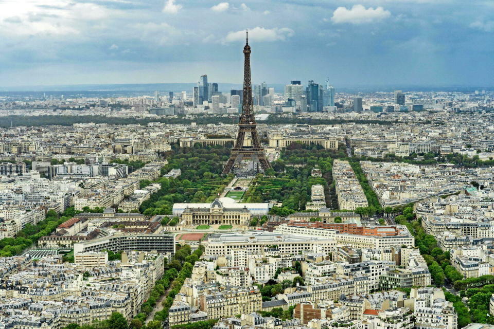 L'encadrement des loyers contraint les propriétaires à plafonner leurs loyers. En cas de litige, le locataire peut saisir la mairie de Paris.  - Credit:Adrian Langtry/Shutterstock/SIPA / SIPA / Adrian Langtry//SIPA