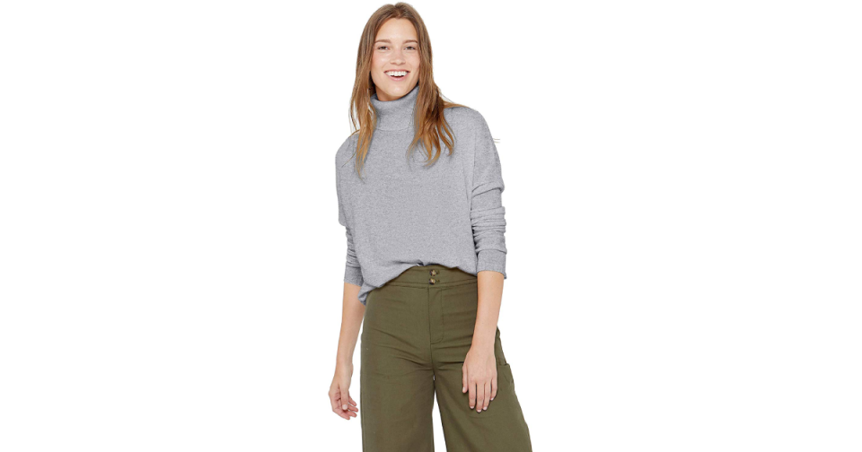 You'll smile too when you're surrounded by this much cashmere. (Credit: Amazon)