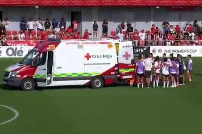 Milagros Otazú, de River Plate, se descompensó y tuvo que ser trasladada en ambulancia a un hospital en Alcalá, Madrid