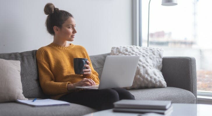 オンラインで投資信託に投資する方法