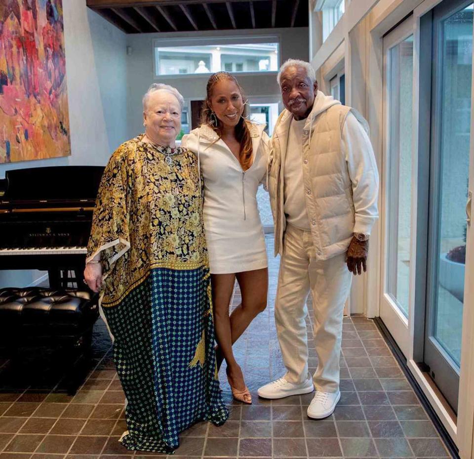 Marjorie Elaine Harvey and parents