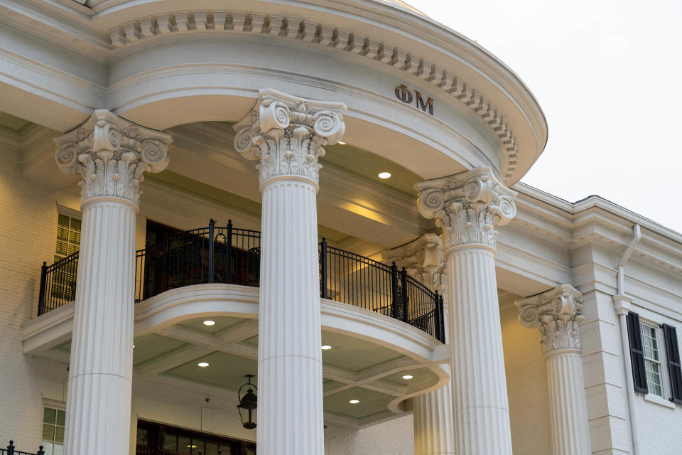 the large outer exterior of a Phi Mu sorority house