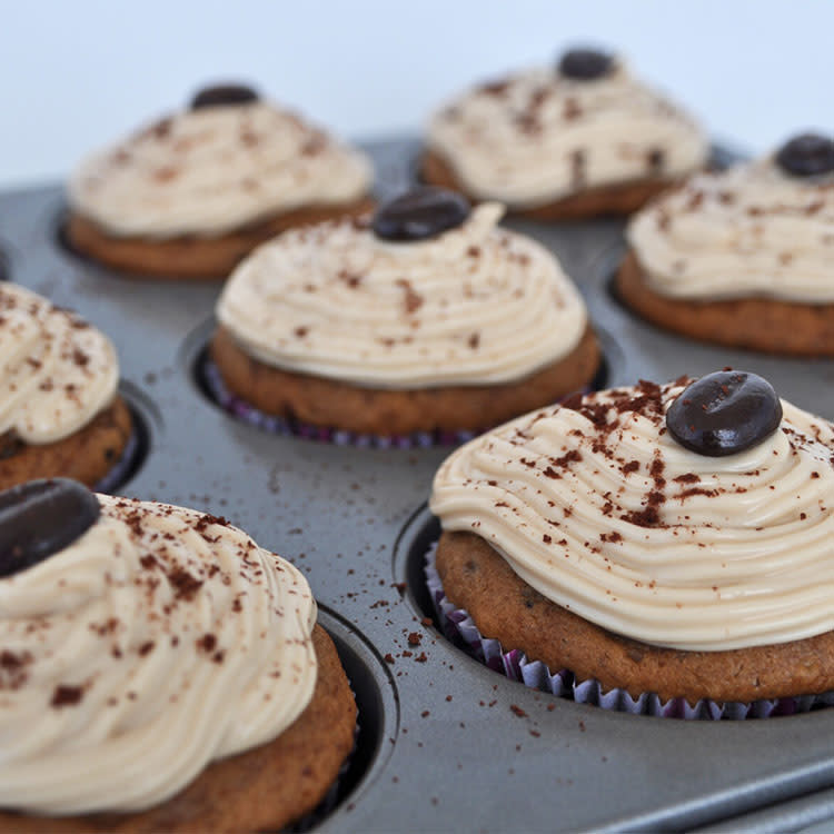 Magdalenas de moca con crema de mascarpone