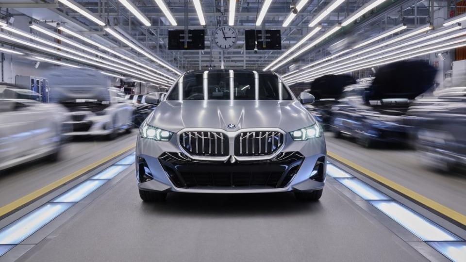 i5 Touring同步啟動生產。(圖片來源/ BMW)