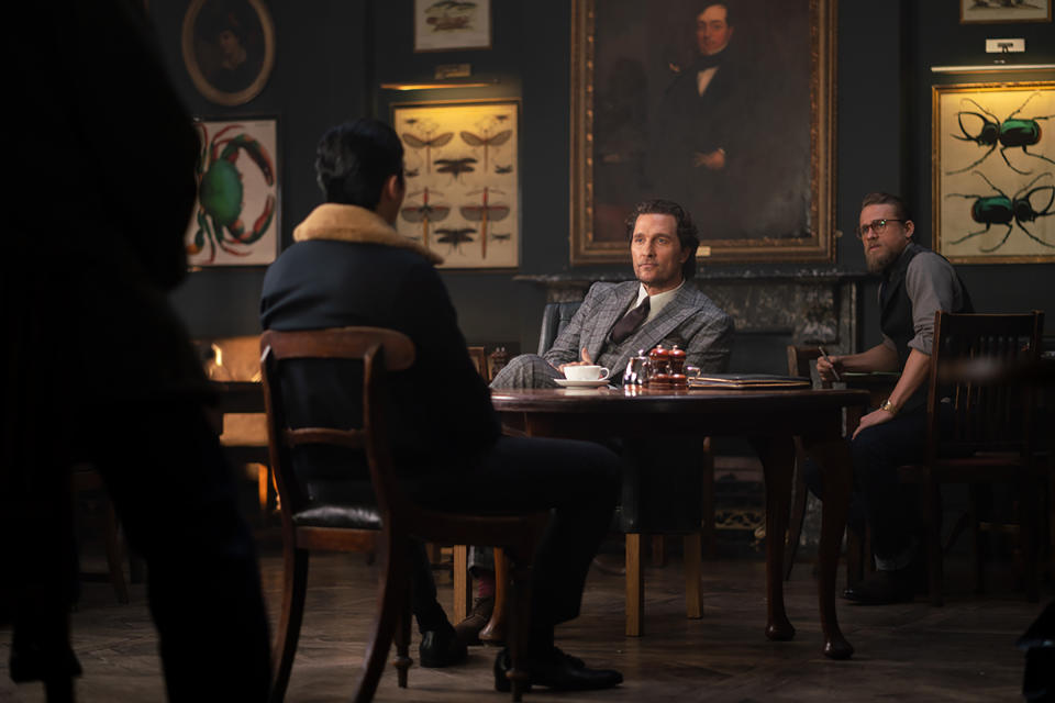 Henry Golding, Matthew McConaughey and Charlie Hunnam try to make a gentleman’s agreement in 'The Gentlemen'<span class="copyright">Christopher Raphael</span>