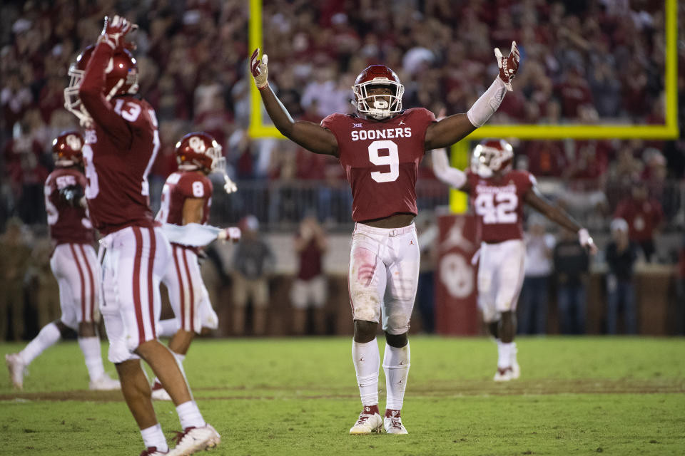 NORMAN, OK - SEPTEMBER 22: Kenneth Murray #9 of the Oklahoma Sooners celebrates after defeating the Army West Point Black Knights at Gaylord Family-Oklahoma Memorial Stadium on September 22, 2018 in Norman, Oklahoma.  (Photo by Jamie Schwaberow/Getty Images)