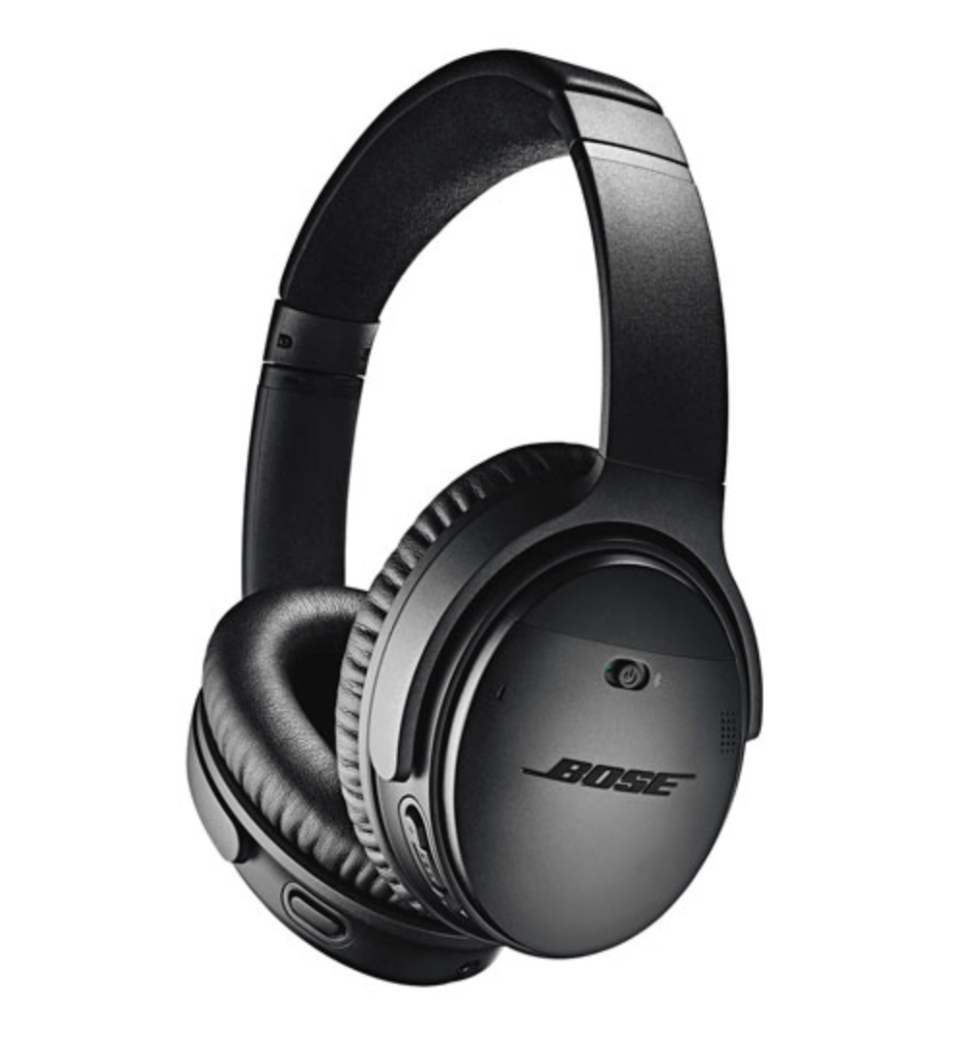 Bose QuietComfort 35 II Noise-Cancelling Headphones in black (Photo via Best Buy Canada)