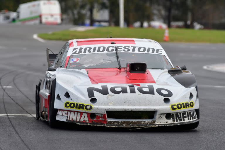 Matías Rossi y una visita plena de incidentes en el autódromo de Buenos Aires: del espectacular accidente del sábado a finalizó la carrera en sin el neumático trasero derecho y lograr la clasificación para la Copa de Oro