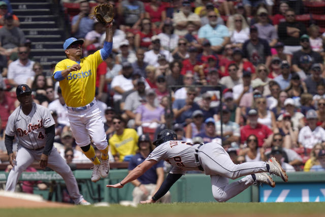 Duvall's 3-run homer helps Marlins beat Phillies 9-6 - The San Diego  Union-Tribune