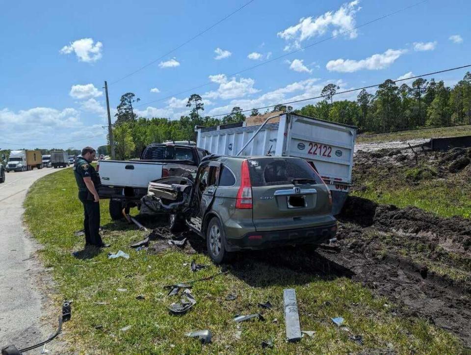 Multiple first responder units showed up on scene to a three vehicle crash with injuries.