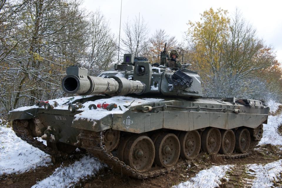 Challenger 2 british tank