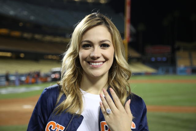 Houston Astros: Carlos Correa, wife Daniella Rodriguez unveil