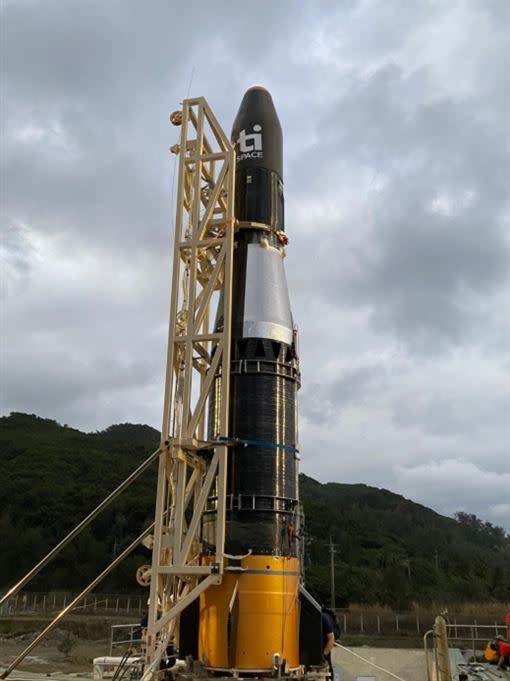 台灣首枚MIT火箭「飛鼠一號」13日清晨六點到七點台東南田基地發射。（圖／翻攝自晉陞太空科技Twitter）