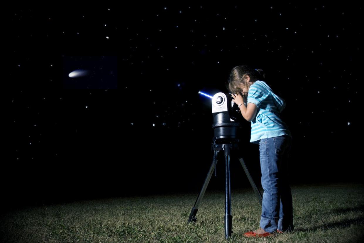 Fun Things to Do at a Sleepover - Stargazing