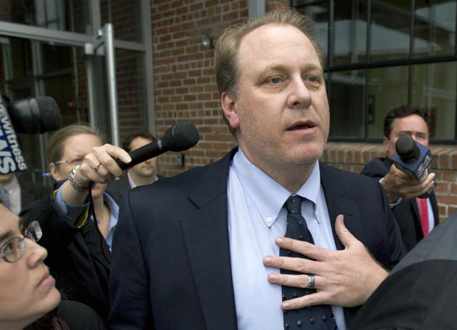 Some ask why Curt Schilling wasn't part of World Series ceremony