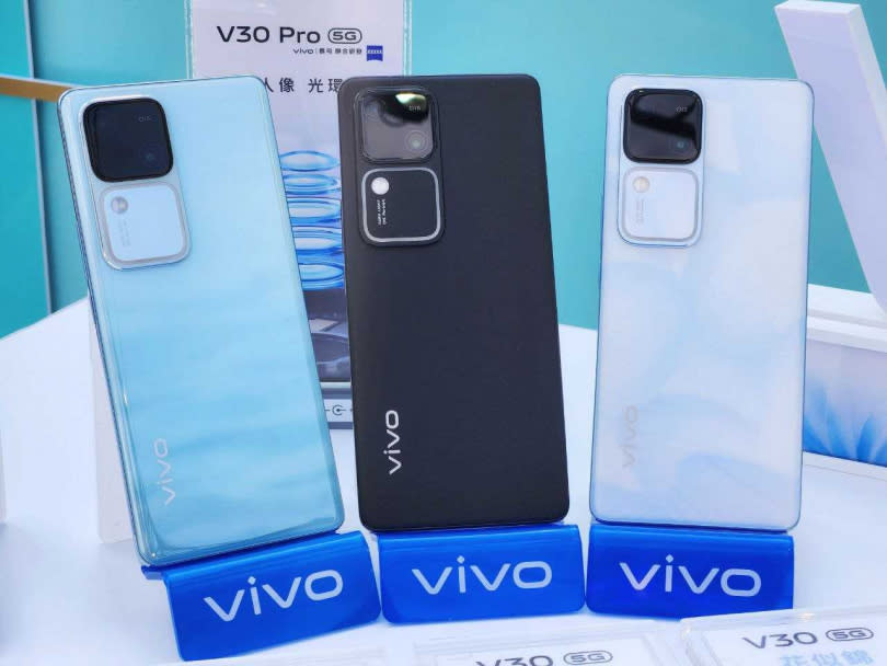 vivo V30全色系。（圖／廖梓翔攝）