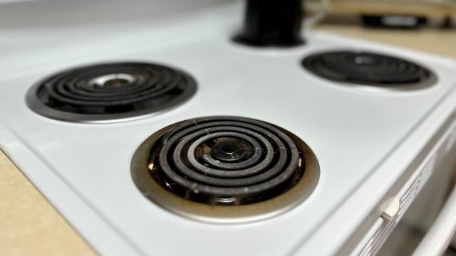 The Surprise Cleaning Duo That Leaves the Glass on Electric Stove Tops  Sparkling — Without Scratching