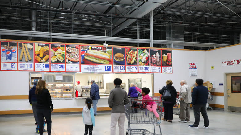 Costco food court line