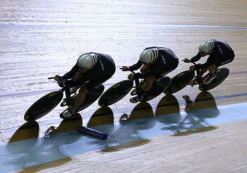 New Zealand's first medal went to the men's team pursuit of Shane Archbold, Pieter Bulling, Dylan Kennett and Marc Ryan.