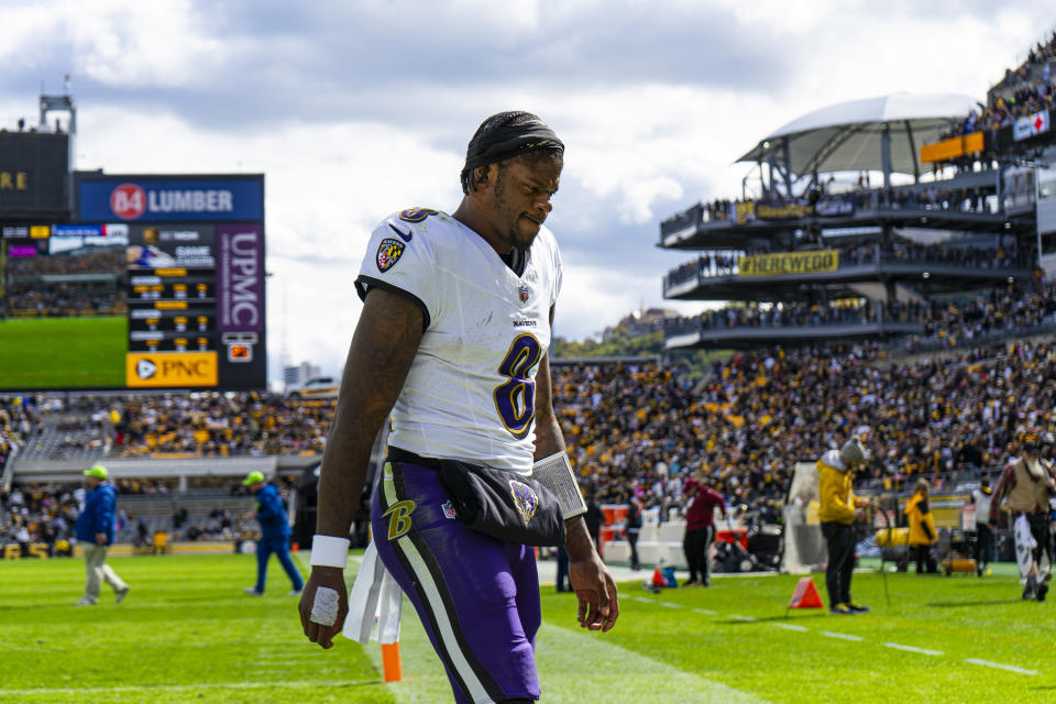 The Ravens dropped a bunch of Lamar Jackson's passes, and then Jackson himself had two costly turnovers late in the fourth quarter. (Photo by Mark Alberti/Icon Sportswire via Getty Images)