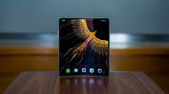 Samsung Galaxy Z Fold 3 review: key features - PhoneArena