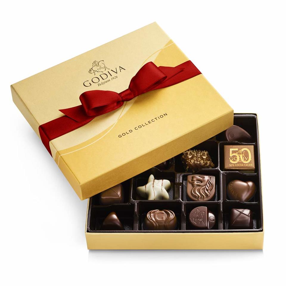 Godiva chocolates, gifts for girlfriend