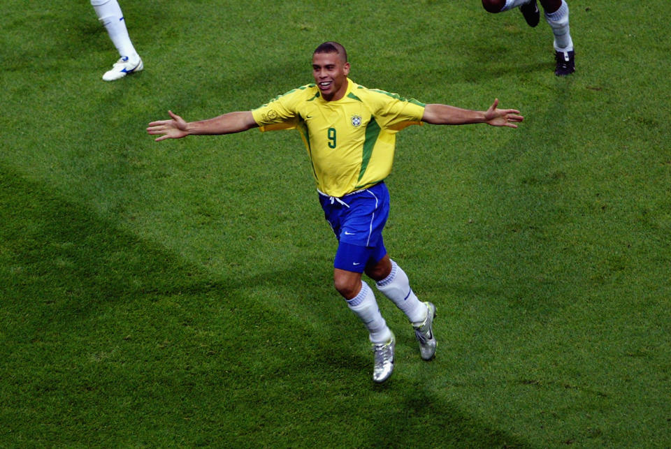 SAITAMA-KEN - JUNE 26:  Ronaldo of Brazil celebrates scoring the winning goal during the FIFA World Cup Finals 2002 Semi-Final match between Brazil and Turkey played at the Saitama Stadium, in Saitama-Ken, Japan on June 26, 2002. Brazil won the match 1-0. DIGITAL IMAGE. (Photo by Koichi Kamoshida/Getty Images)