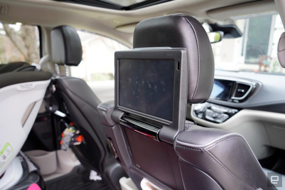 <p>Chrysler Pacifica 2018</p>
