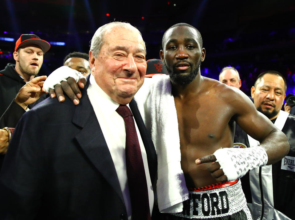 Promoter Bob Arum and WBO welterweight champion Terence Crawford. (Mikey Williams/Top Rank)