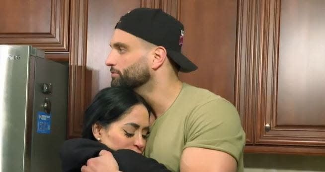 Angelina Pivarnick and Vinny Tortorella on the Sept. 21 episode of "Jersey Shore Family Vacation."