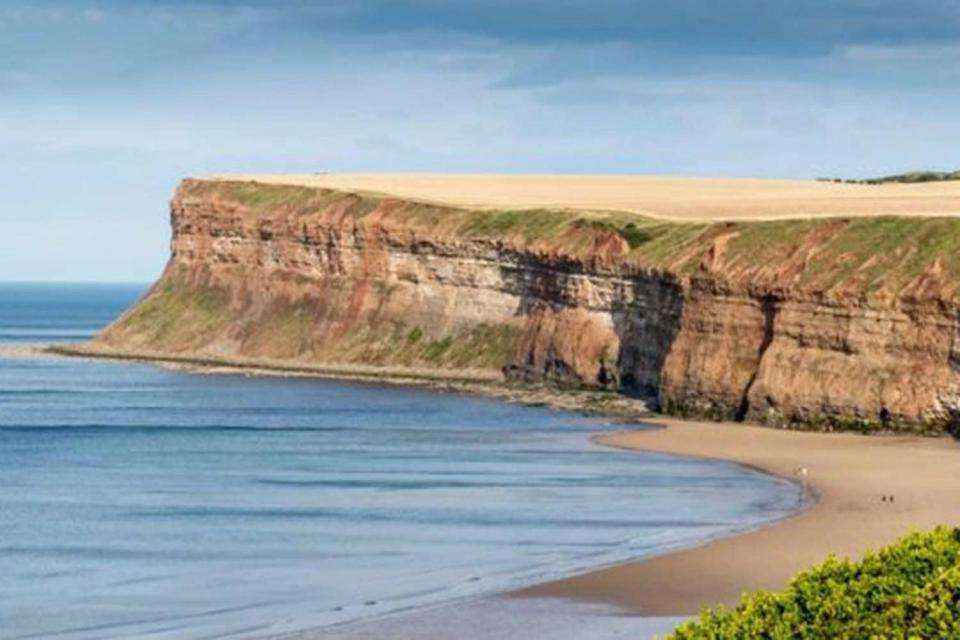 The teenagers's bodies were found at Huntcliff (RNLI)