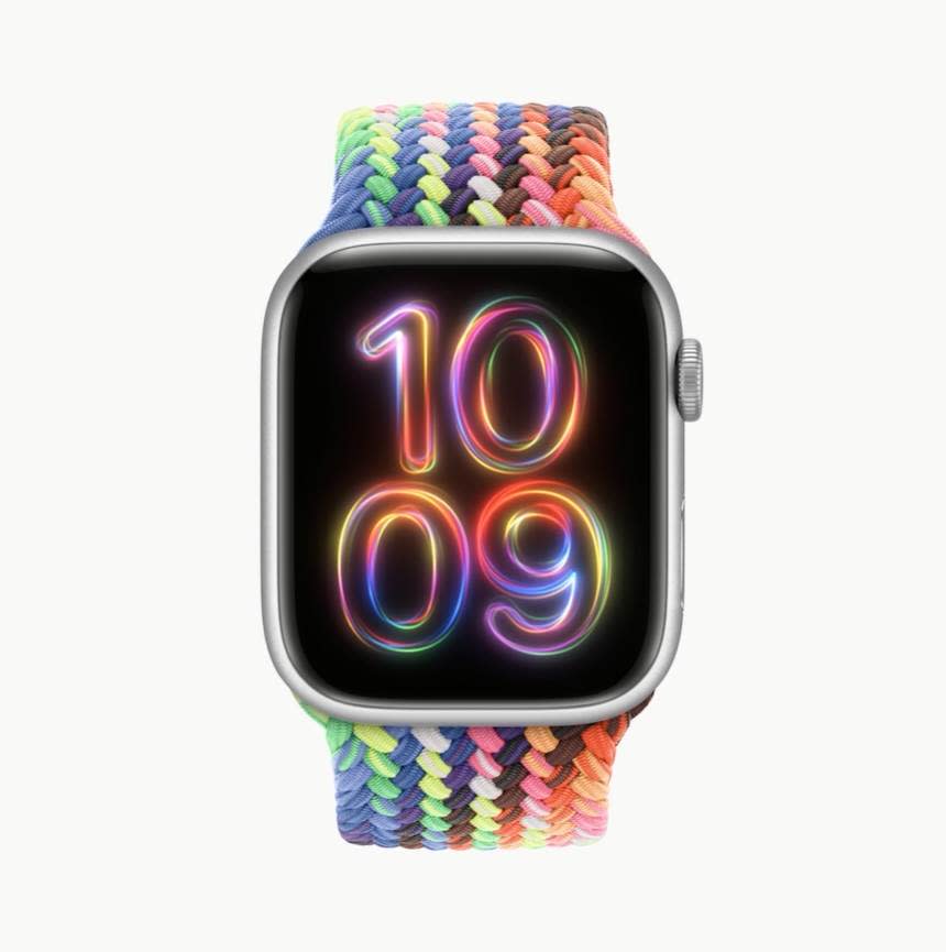 蘋果驚喜在官網搶先公開Apple Watch「驕傲特別版編織單圈錶環」圖片來源：APPLE