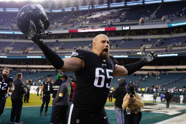 Eagles Release Hype Video for Sunday Night All-Black Combination - Crossing  Broad