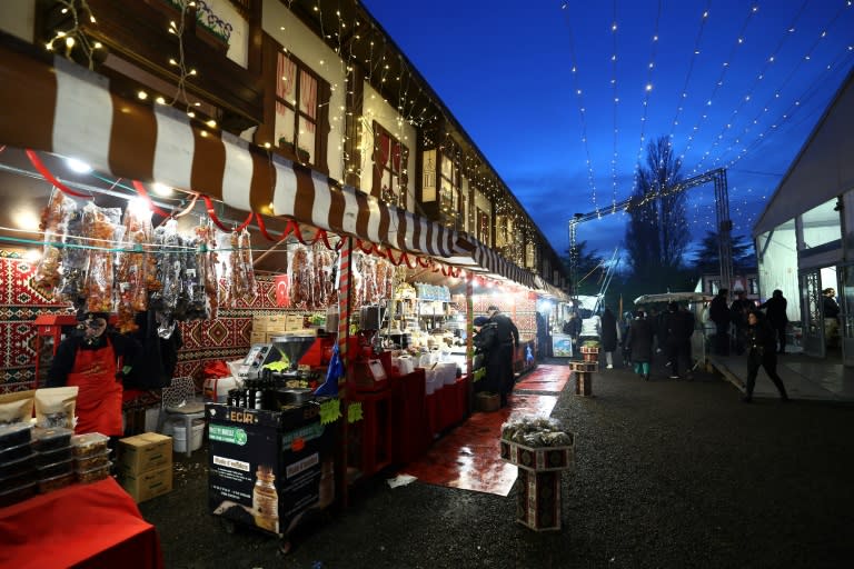 Une ruelle du "Marché du ramadan" de Strasbourg, le 29 mars 2024 (FREDERICK FLORIN)