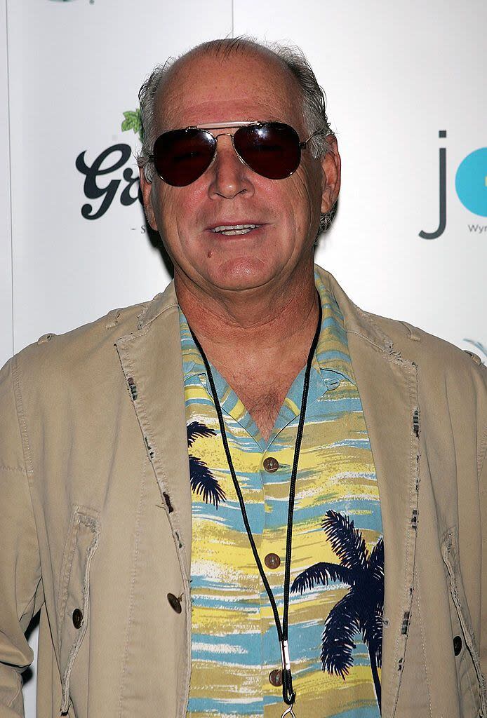 NEW YORK - MAY 14:  Musician Jimmy Buffett arrives at Jazz At Lincoln Center's 6th Annual Spring Gala on May 14, 2007 in New York City.  (Photo by Scott Gries/Getty Images)