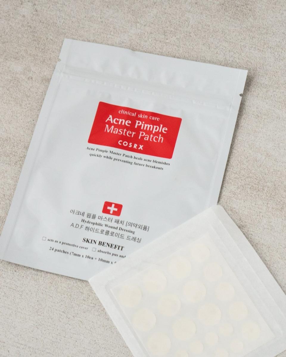 (Photo: <a href="https://sokoglam.com/products/cosrx-acne-pimple-master-patch" target="_blank">CosRx</a>)