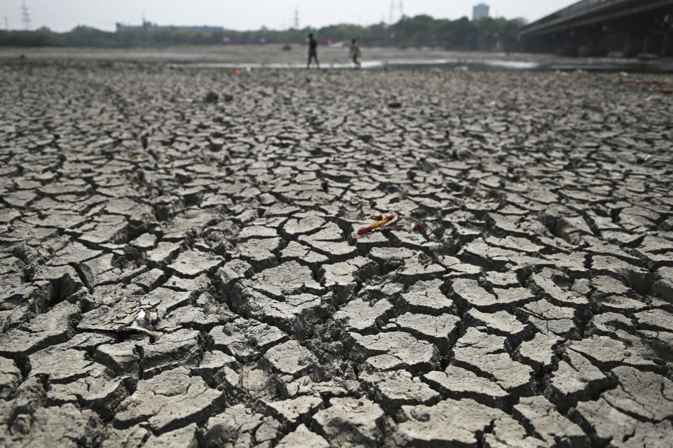 Indien - wie hier in Neu-Dheli - und Pakistan werden von einer extremen Rekordhitze heimgesucht - zukünftig soll das die neue Normalität werden, wie Studien nun berechnen (Bild: Sajjad HUSSAIN / AFP)