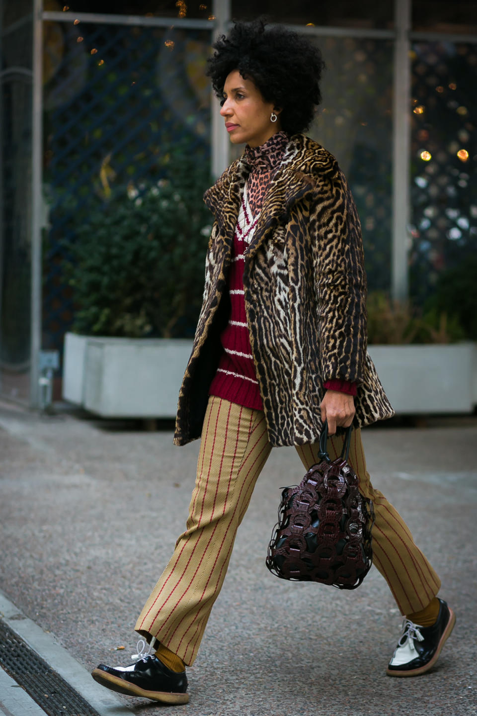 Chioma Nnadi gets our vote for coolest Vogue editor, here in ’70s-inspired neutrals at New York Fashion Week.